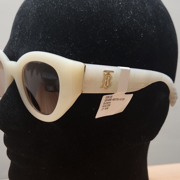 Burberry Meadow Wmn's Sunglasses BE4390 406793 Ivory Frame Color NO CASE - Picture 5 of 6